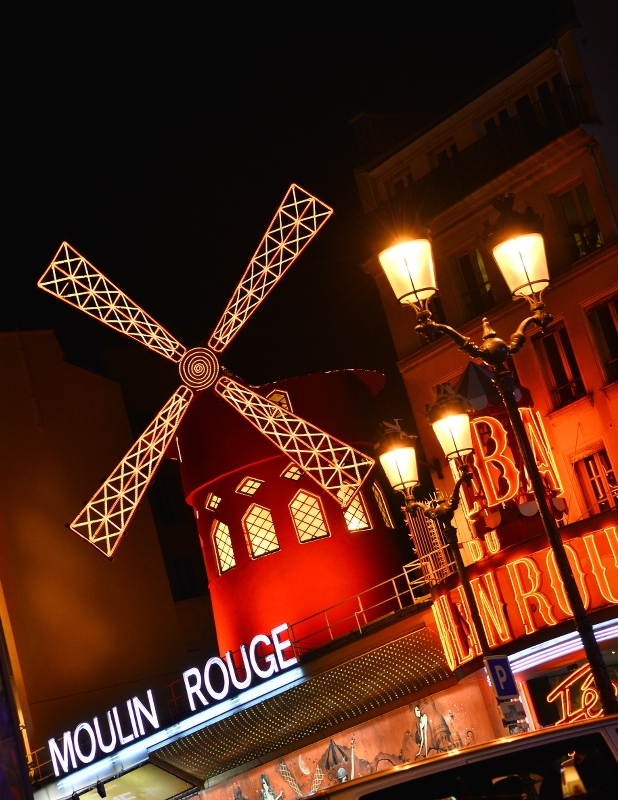 Moulin Rouge Façade . ©Moulin Rouge® - S.Bertrand