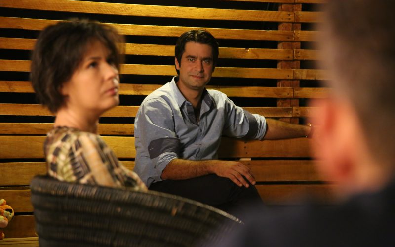 THEO MARTON: „AM O PROBLEMĂ ÎN A MĂ VEDEA PE ECRAN”