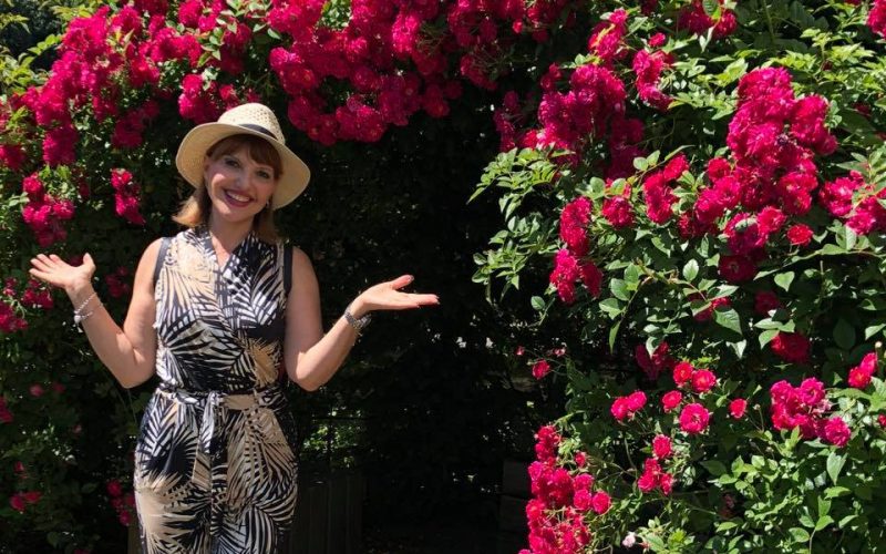 MARINA ALMĂŞAN: „DEZAMĂGIRILE, DIN PĂCATE, MI-AU ÎNTRECUT ÎN INTENSITATE IUBIRILE, CHIAR DACĂ AM IUBIT, DE FIECARE DATĂ, CU TOATĂ FIINȚA MEA!”